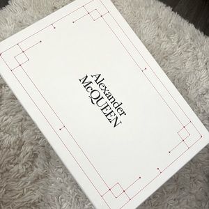 Another Alexander McQueen shoe box size 11 (41)